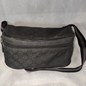 Gucci fanny belt bag monogram  gg